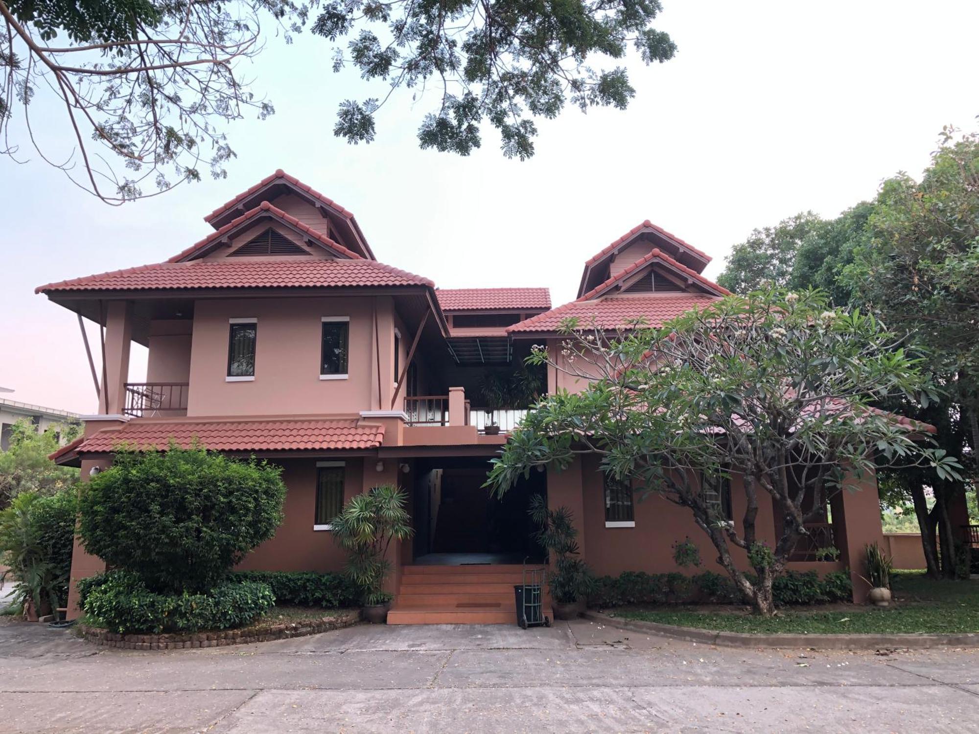 Areena Resort And Hotel Uttaradit Exterior photo